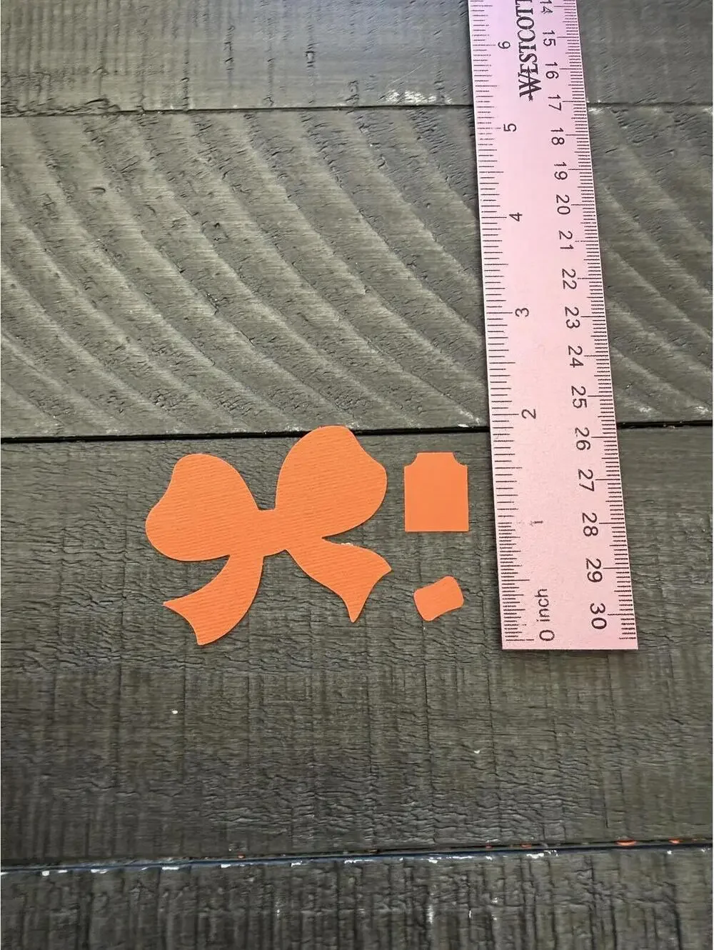 Stampin’ Up Gift Wrapped stamp set with bow shape punch